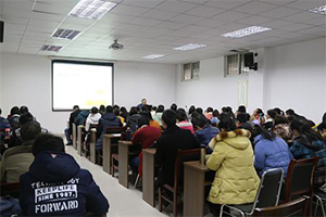 1460622682527182.jpg 中国社会科学院郑秉文教授来麻豆在线讲学2.jpg